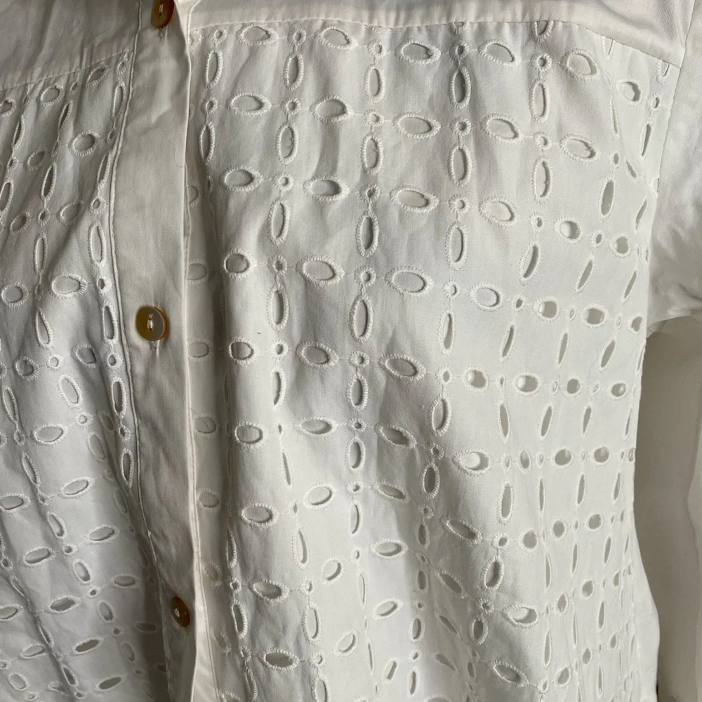 Wynne Collection Medium White High Low Top - Picture 6 of 10